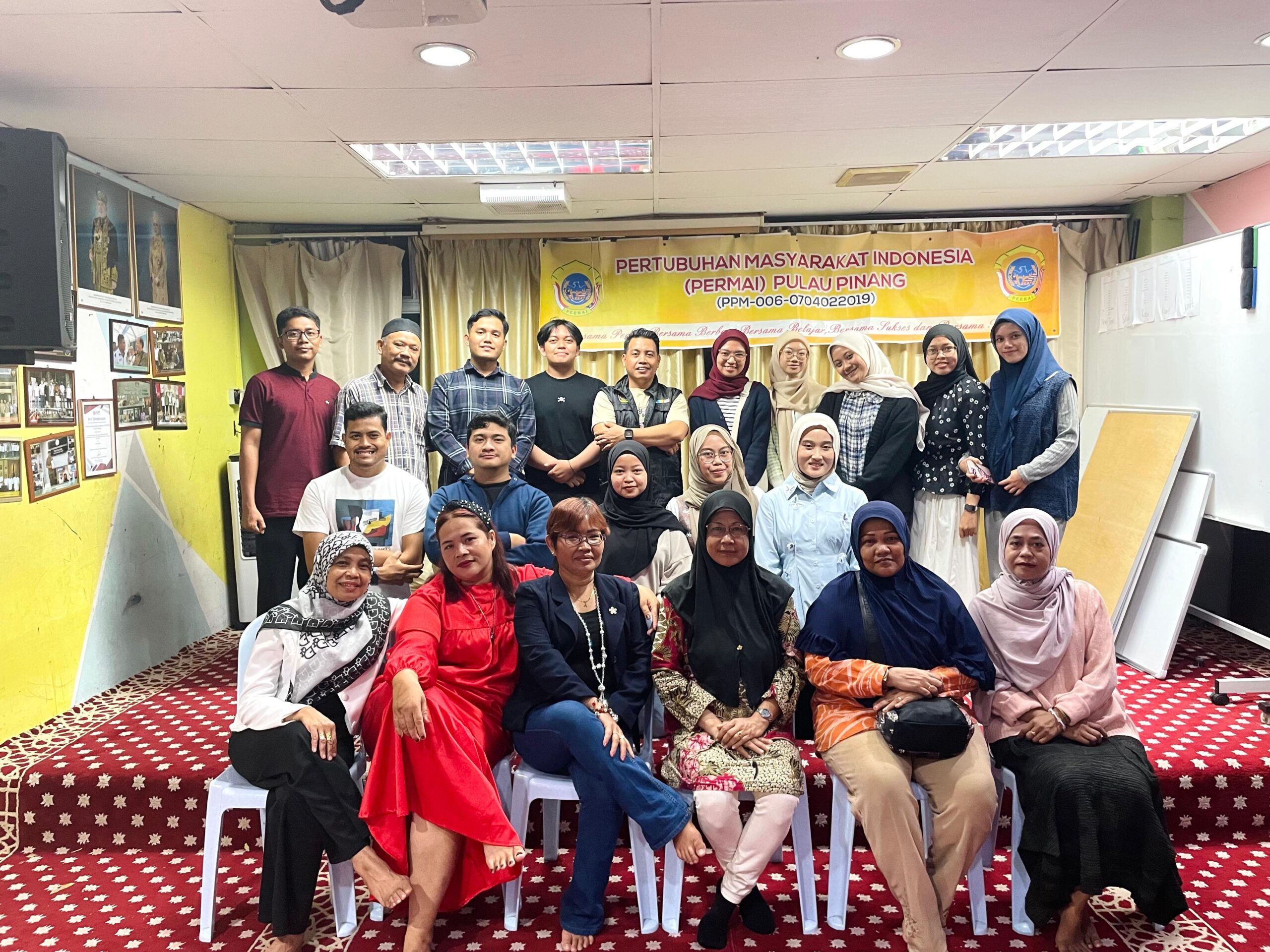 Kedatangan KKN UNESA Berikan Kontribusi Nyata dalam Menjaga Identitas RI Melalui Berbagai Kegiatan Budaya di Tanah Malaysia