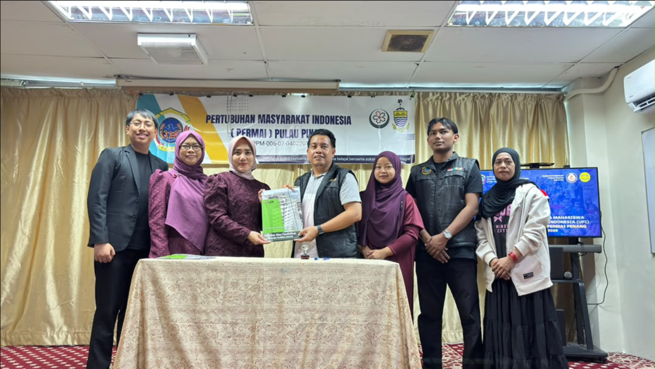 Lestarikan Budaya Bangsa Dosen Seni UPI Gelar Pelatihan Praktik Kesenian di SB PERMAI Penang