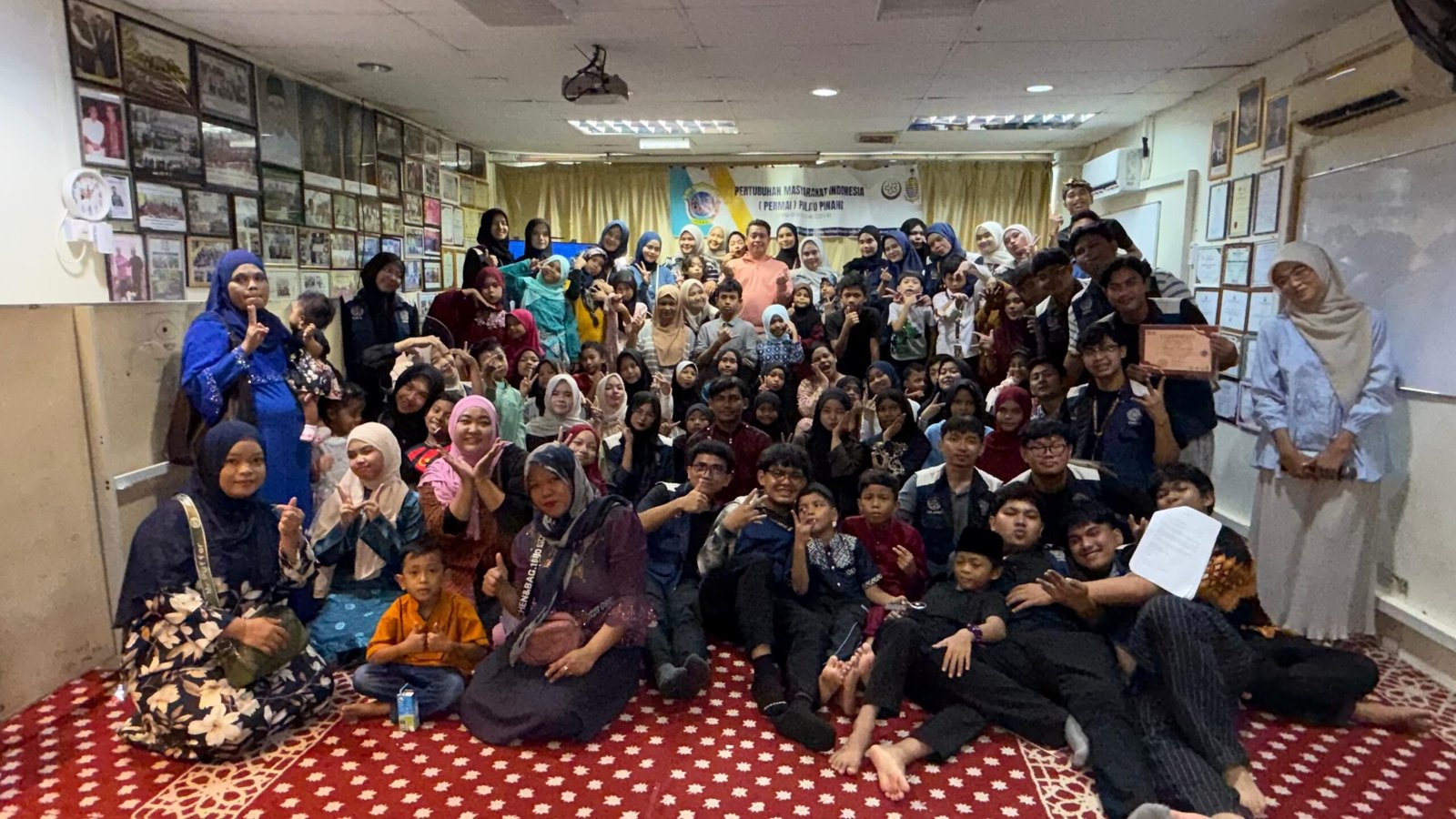 Tarian Tradisional dan Bait Puisi Iringi Pelepasan Mahasiswa KKN UMSU di PERMAI Penang